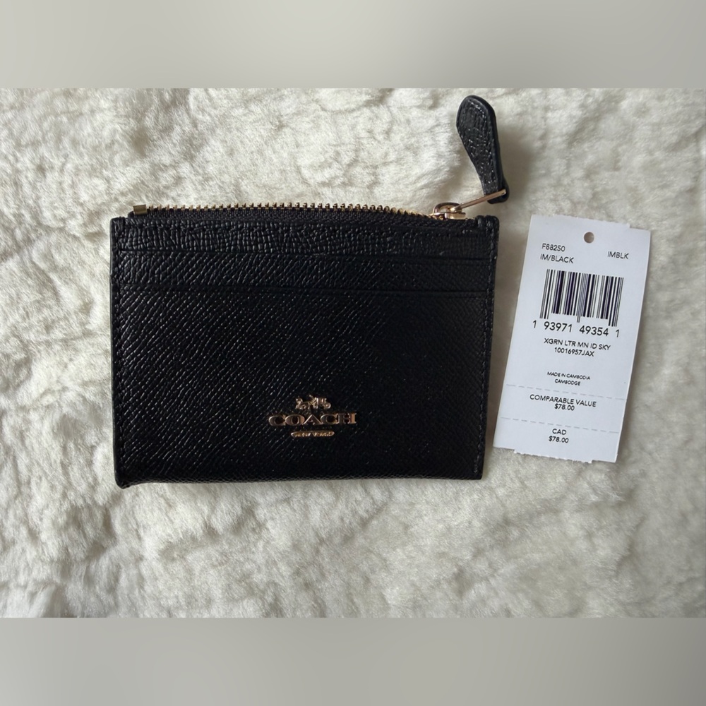 Coach Black Leather Zip Card Holder
